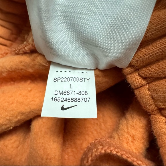 Nike Sportswear Essentials Fleece Pants In Hot Curry/Habanero Size: Large - Picture 16 of 16